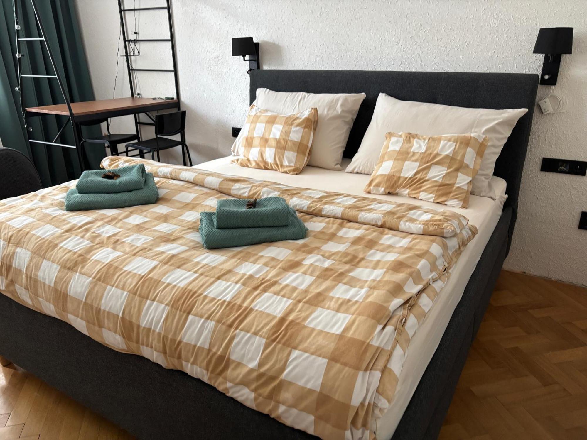 Studio Apartment Monte Bu Brünn  Kültér fotó